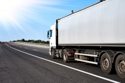 Qui contacter pour optimiser son transport routier
